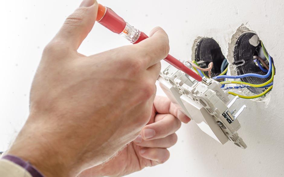 électricien en urgence Le Thillay